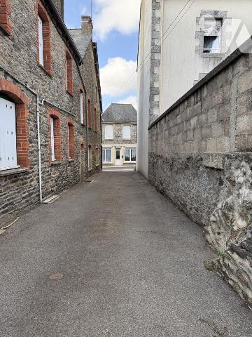Bourg de PLESSALA