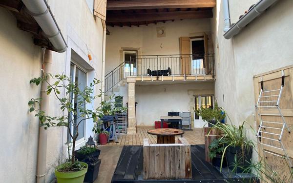 Maison à louer    4 pièces •  Nages-et-Solorgues