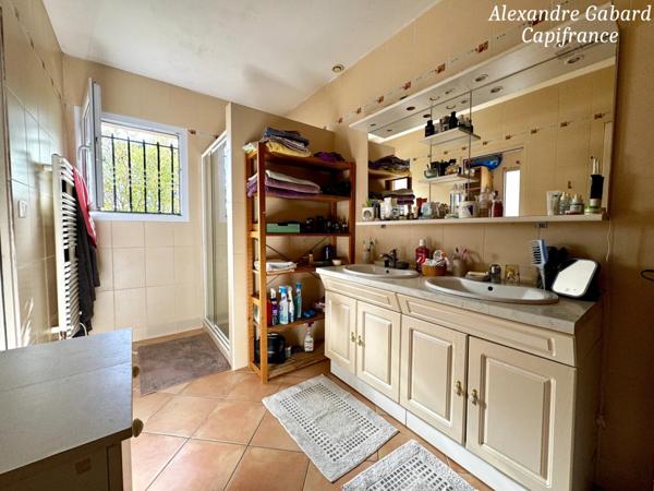 Maison de plain-pied 110 m² habitables - 3 chambres - Jardin