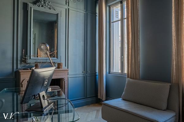 MAGNIFIQUE MAISON EN PIERRE - BEGLES