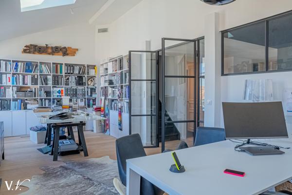 MAGNIFIQUE MAISON EN PIERRE - BEGLES