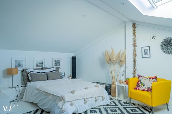 MAGNIFIQUE MAISON EN PIERRE - BEGLES