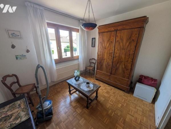 Maison T8 à Villers les Nancy avec garage et jardin.