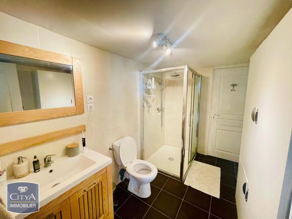 Maison à louer 2 pièces 63.67m²