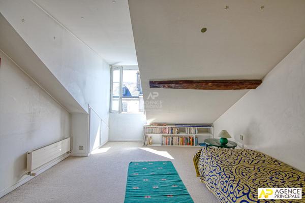 Versailles Notre-Dame- Appartement duplex 8 pièces 303 m² au sol avec garage €1 995 000 ** - Référence 25758