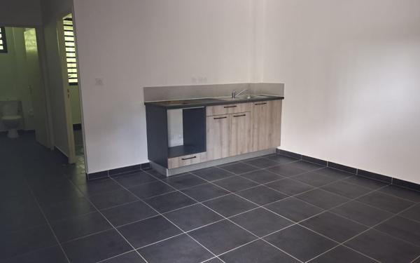 Appartement à louer    2 pièces •  Saint-Laurent-du-Maroni