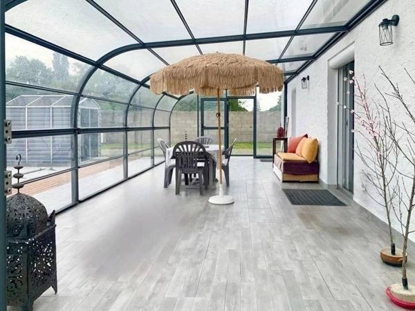 Maison familiale au calme avec piscine, annexe aménageable et jardin arboré