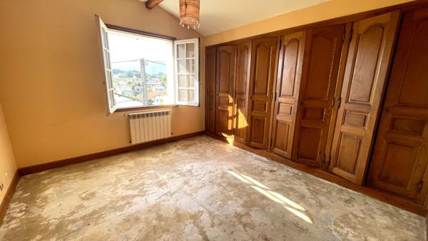 Maison 9 pièce(s) 7 chambre(s) 137.28 m²