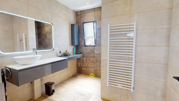 Maison 6 pièce(s) 4 chambre(s) 145 m²