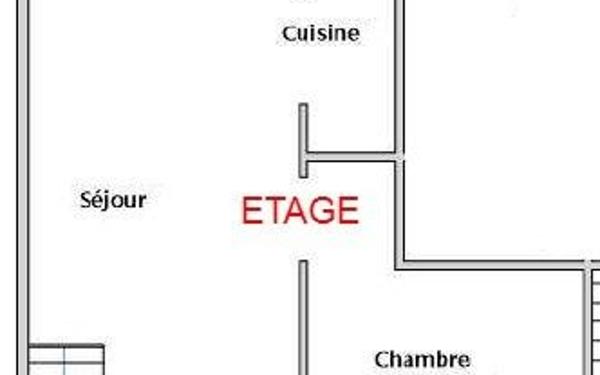 Appartement à louer    2 pièces •  Saint-Privat-des-Vieux