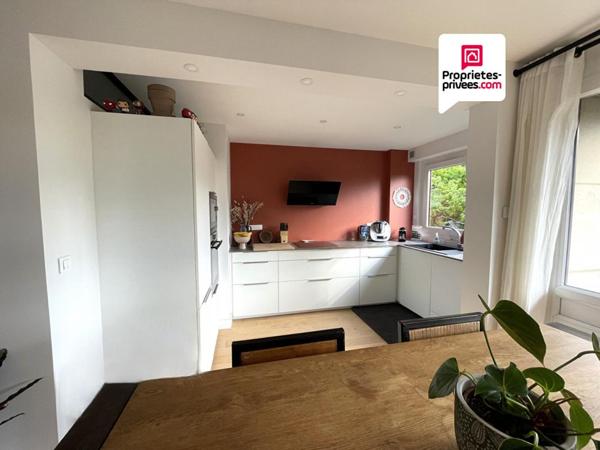 Appartement 3 pièce(s) 81 m2 2 chambres balcon cave 114900 HAI