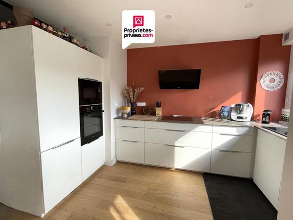 Appartement 3 pièce(s) 81 m2 2 chambres balcon cave 114900 HAI