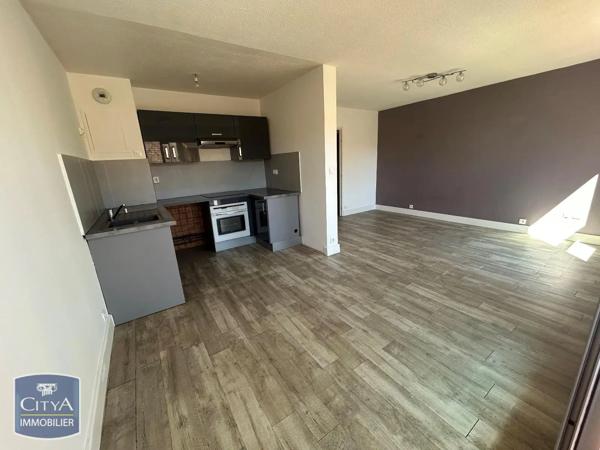 Appartement à louer 2 pièces 45m² Saint-Raphaël (83700)
