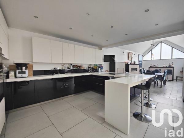 Maison 7 pièces de 200 m² à Linas (91310)