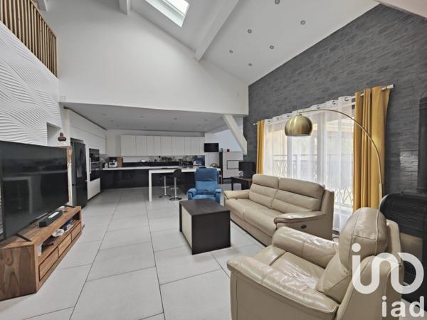 Maison 7 pièces de 200 m² à Linas (91310)