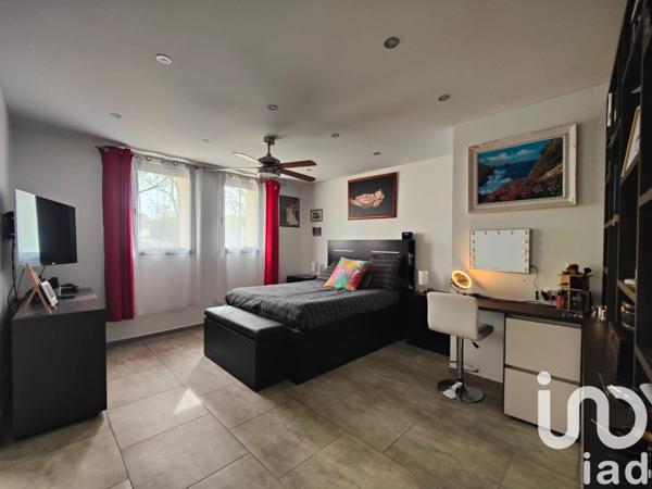 Maison 7 pièces de 200 m² à Linas (91310)