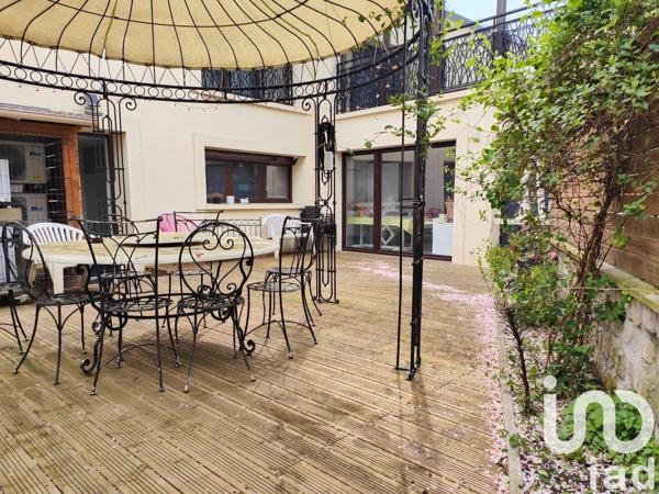 Maison 7 pièces de 200 m² à Linas (91310)