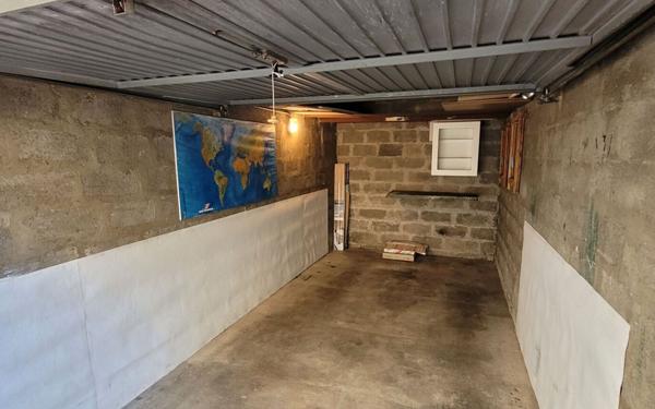 Stationnement à louer    Nancy