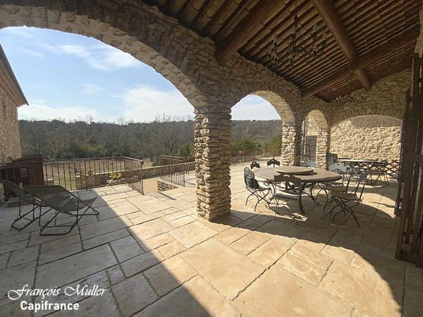 Propriété Gîtes et chambres d'hôtes 20 hA - 550 m2 à Banon