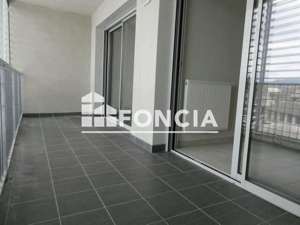 Location Appartement 2 pièces 51.75 m² - 17 AVENUE ALFRED DE VIGNY Oloron Sainte Marie 64400