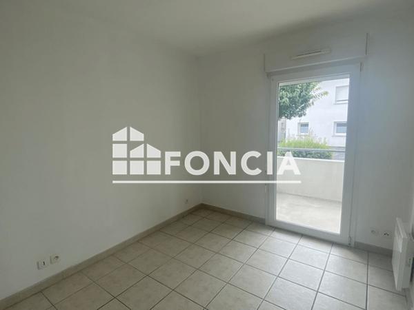 Location Appartement 2 pièces 38.57 m² - 4-6 RUE JULES FERRY Tonnay Charente 17430