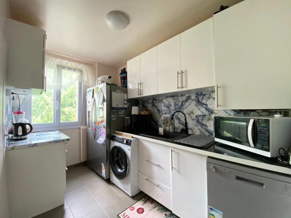 Appartement lumineux, double séjour, balcon verdoyant, quartier familial recherché à Domont (95)