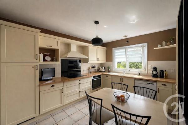Maison à vendre  5 pièces - 119 m 2   ST HILAIRE DE RIEZ  - 85