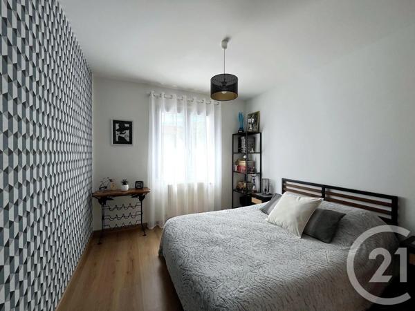 Maison à vendre  5 pièces - 119 m 2   ST HILAIRE DE RIEZ  - 85