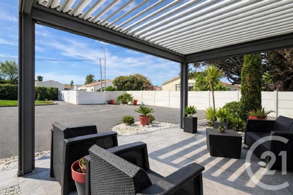Maison à vendre  5 pièces - 119 m 2   ST HILAIRE DE RIEZ  - 85