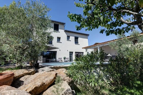 Propriete à vendre 8 pièces GREZIEU LA VARENNE (69)