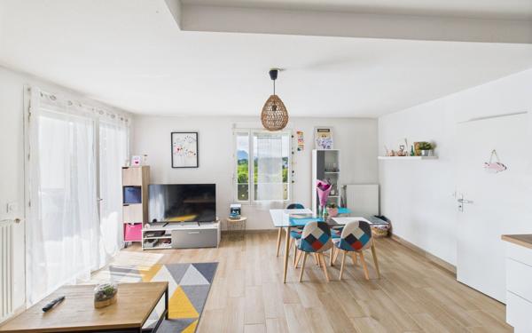 Appartement à vendre    2 pièces • 48,43 m2 Chambéry