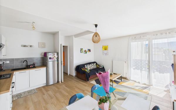 Appartement à vendre    2 pièces • 48,43 m2 Chambéry