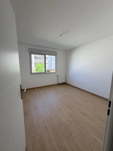 DIJON RESIDENCE PARC DRAPEAU TRES BEAU T3 NEUF DE 62.56 M2 AVEC TERRASSE
