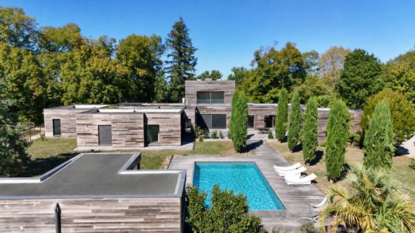 Vente Maison d'architecte Saint-Yrieix-sur-Charente 10 Pièces 478 m²