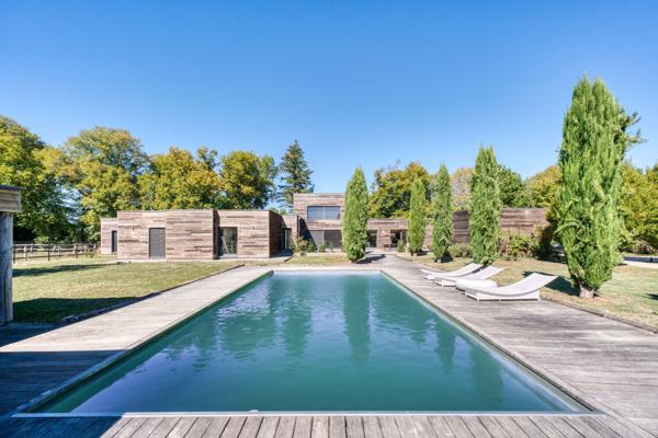 Vente Maison d'architecte Saint-Yrieix-sur-Charente 10 Pièces 478 m²