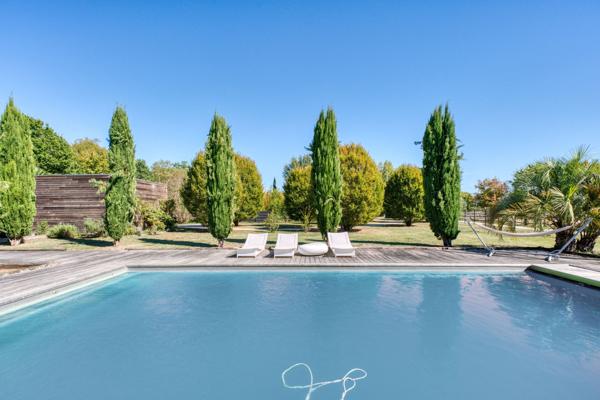 Vente Maison d'architecte Saint-Yrieix-sur-Charente 10 Pièces 478 m²