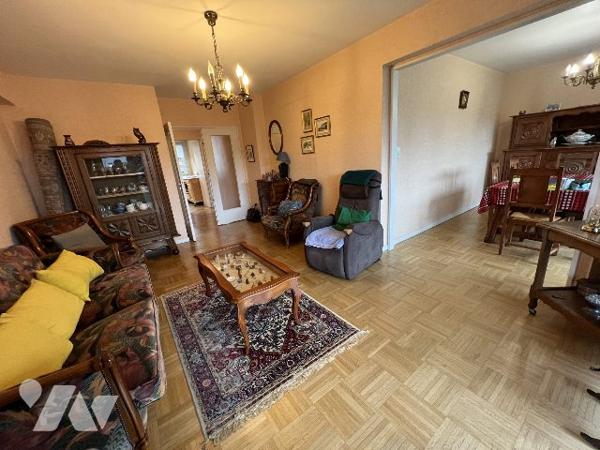 APPARTEMENT DE TYPE 5 A VENDRE