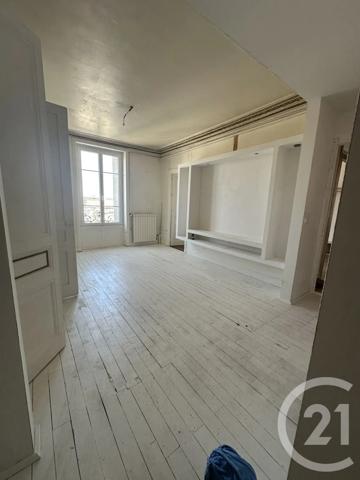Appartement F4 à vendre  4 pièces - 77,85 m 2   ROANNE  - 42