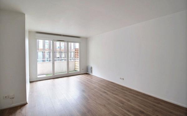 Appartement à vendre    3 pièces • 62 m2 Saint-Ouen