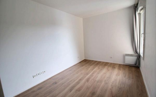 Appartement à vendre    3 pièces • 62 m2 Saint-Ouen