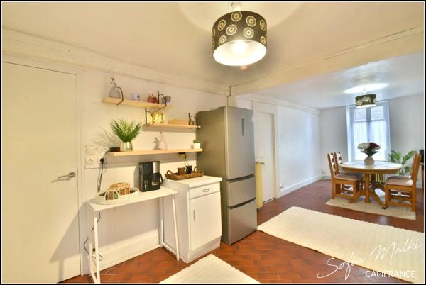 Dpt Cher (18), Le Châtelet - à vendre - maison 6 pièces 128 m² + terrain + dépendances