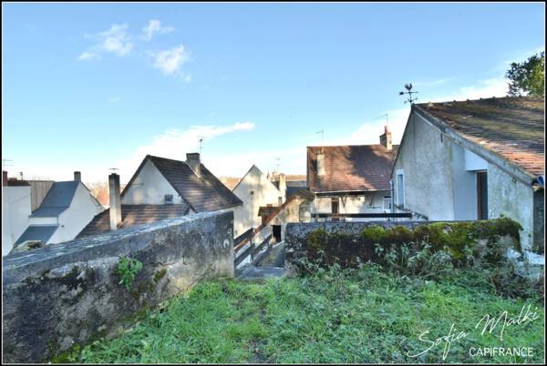 Dpt Cher (18), Le Châtelet - à vendre - maison 6 pièces 128 m² + terrain + dépendances