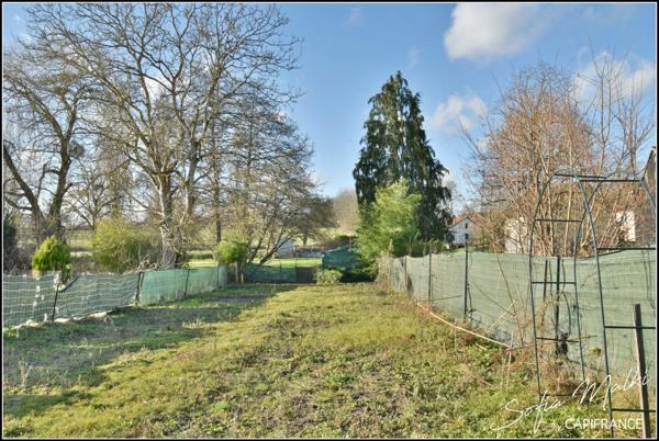 Dpt Cher (18), Le Châtelet - à vendre - maison 6 pièces 128 m² + terrain + dépendances