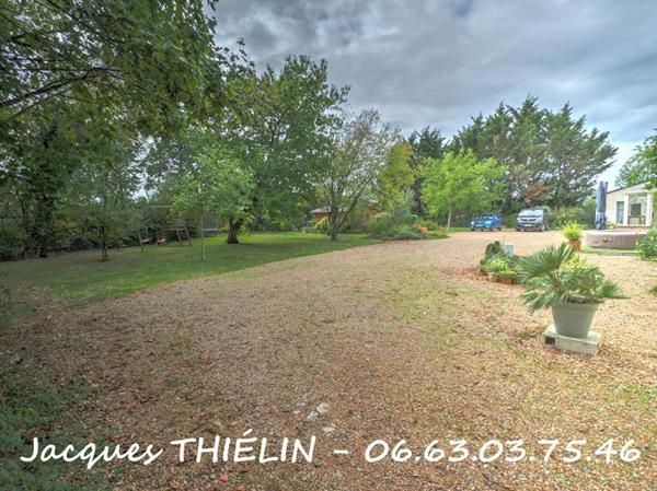 LONGERE ET GÎTE SUR UNE MÊME PROPRIÉTÉ