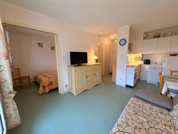 APPARTEMENT à VAUX SUR MER