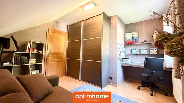 Maison familiale avec piscine, suite parentale de plain-pied, double garage et espace bien-être – Les Forges