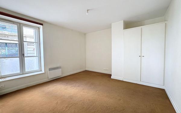 Appartement à vendre    3 pièces • 72,72 m2 Tours