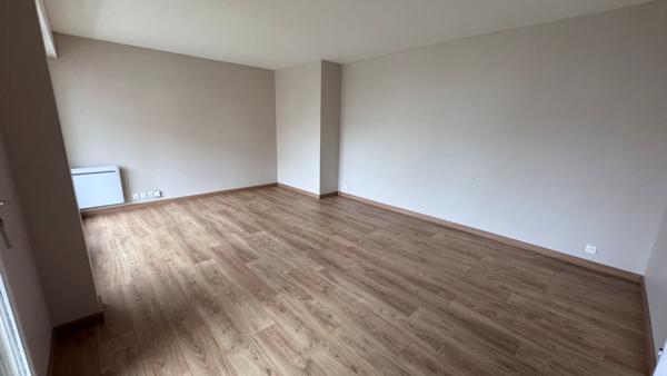 T2 DIJON CLEMENCEAU 57m2 BALCON ET PARKING PRIVATIF