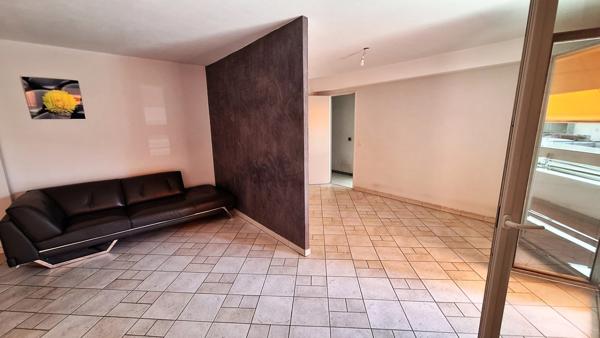Appartement  4 pièces MARSEILLE 4EME ARRONDISSEMENT (13) de 106,57 m²