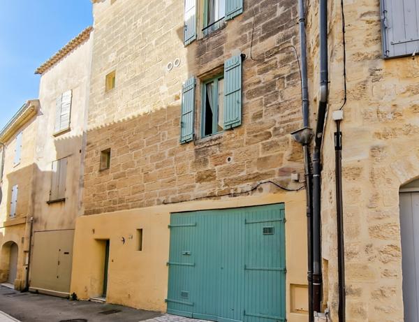 Uzès (30700) Maison de ville à vendre dans quartier recherché d'Uzès